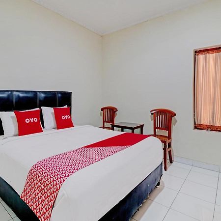 Capital O 90407 Wisma Bahtera Hotel Cirebon Dış mekan fotoğraf
