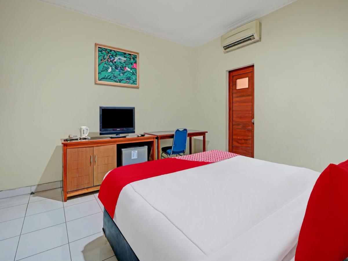Capital O 90407 Wisma Bahtera Hotel Cirebon Dış mekan fotoğraf