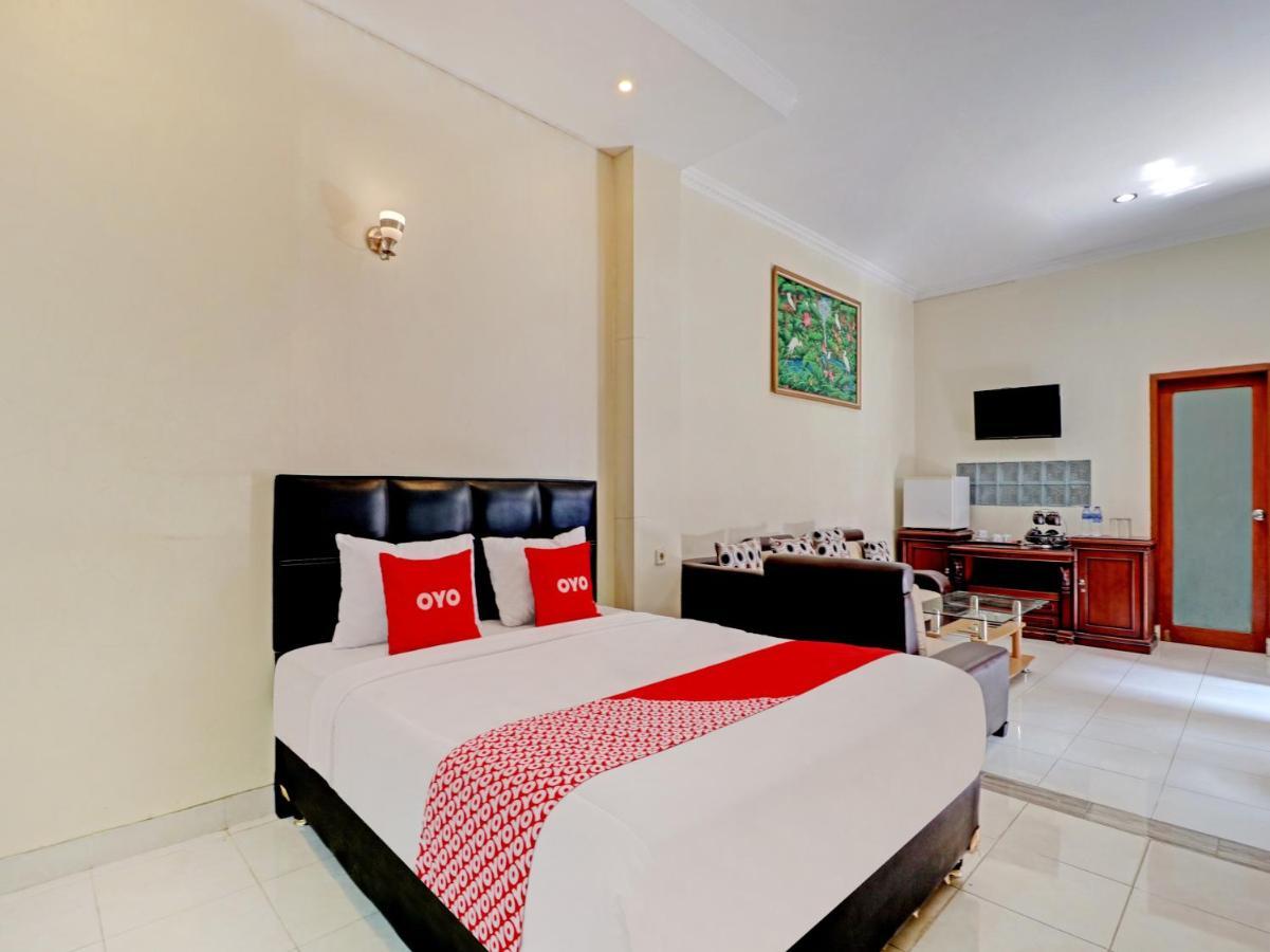 Capital O 90407 Wisma Bahtera Hotel Cirebon Dış mekan fotoğraf