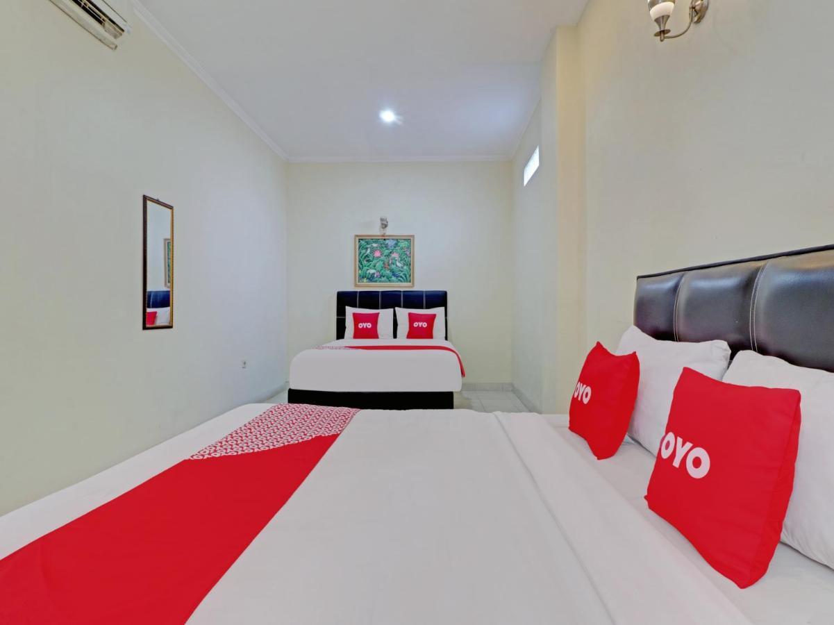 Capital O 90407 Wisma Bahtera Hotel Cirebon Dış mekan fotoğraf