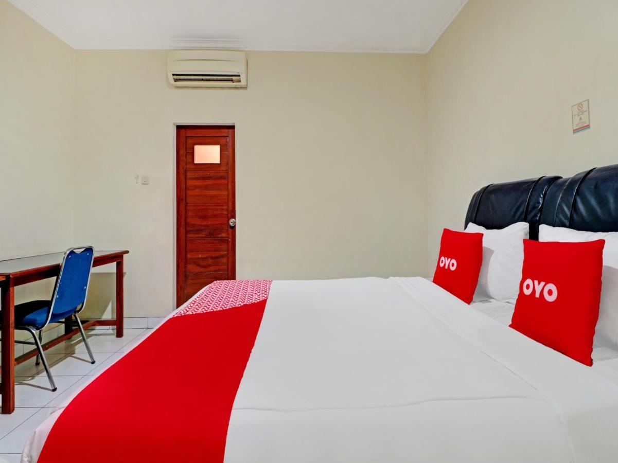 Capital O 90407 Wisma Bahtera Hotel Cirebon Dış mekan fotoğraf