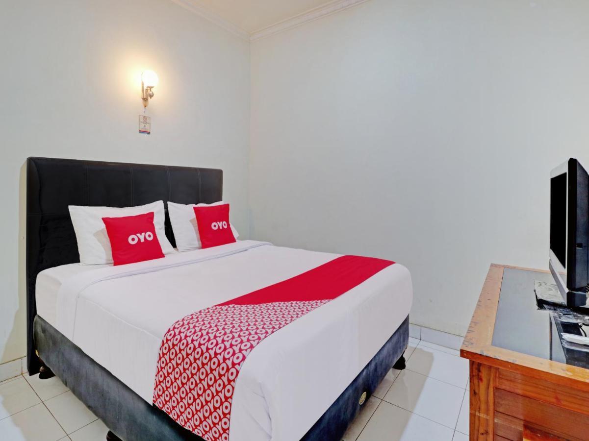 Capital O 90407 Wisma Bahtera Hotel Cirebon Dış mekan fotoğraf