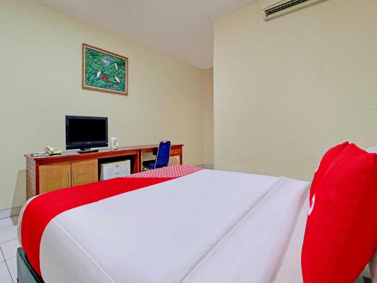 Capital O 90407 Wisma Bahtera Hotel Cirebon Dış mekan fotoğraf