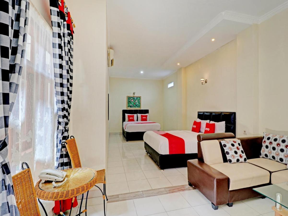 Capital O 90407 Wisma Bahtera Hotel Cirebon Dış mekan fotoğraf